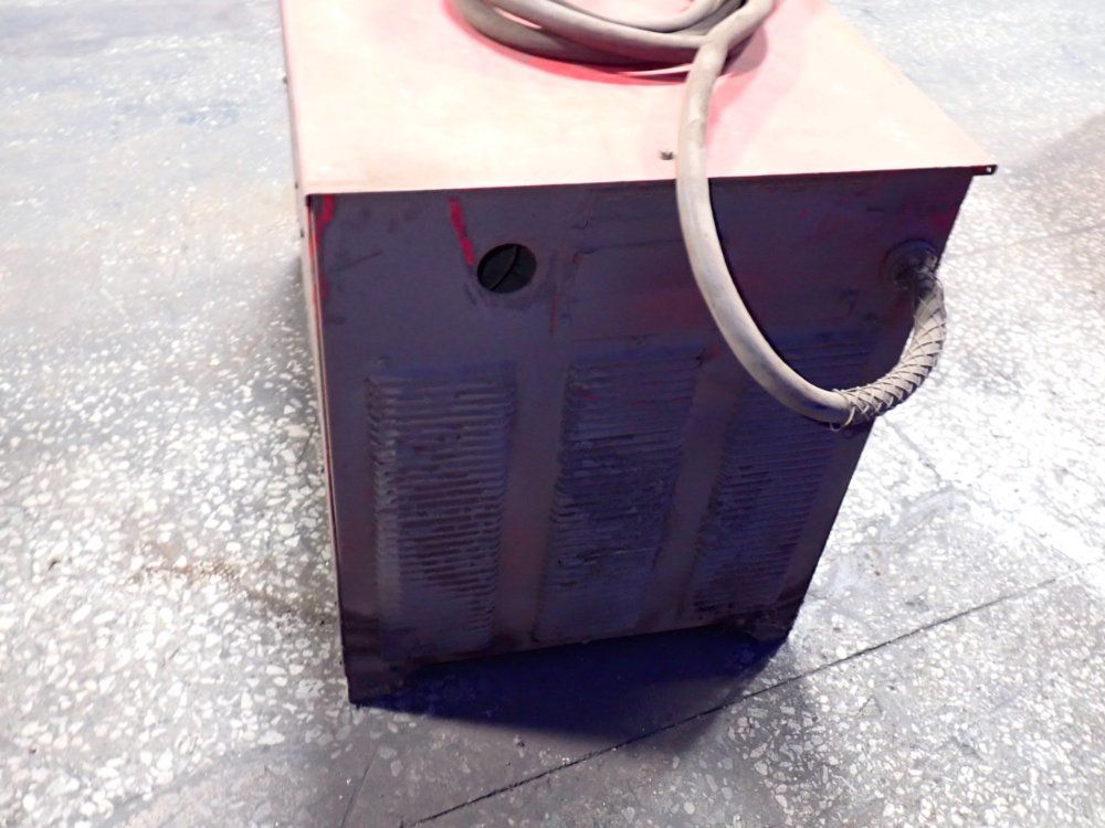 Lincoln Electric 650a Welder - Dc-650 Pro