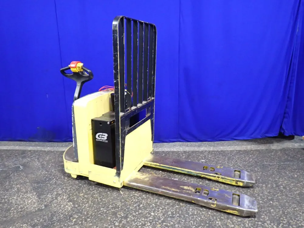 Hyster 6000 Lbs Electric Pallet Jack - W602