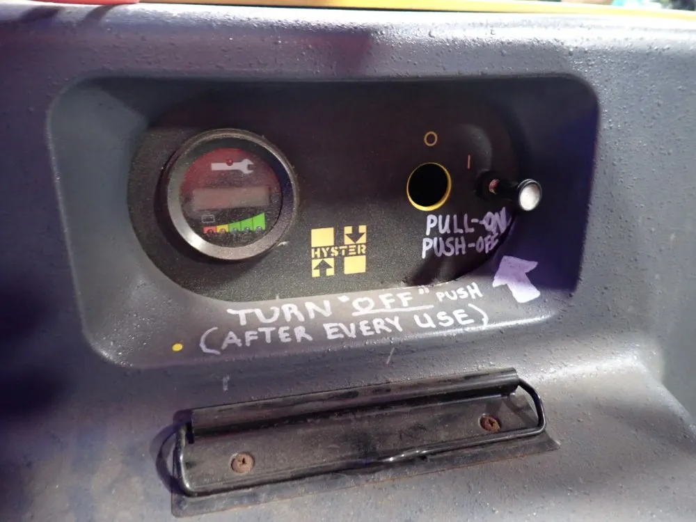 Hyster 6000 Lbs Electric Pallet Jack - W602