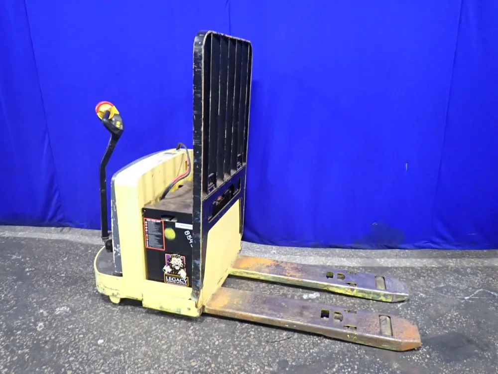 Hyster 6000 Lbs Electric Pallet Jack - W602