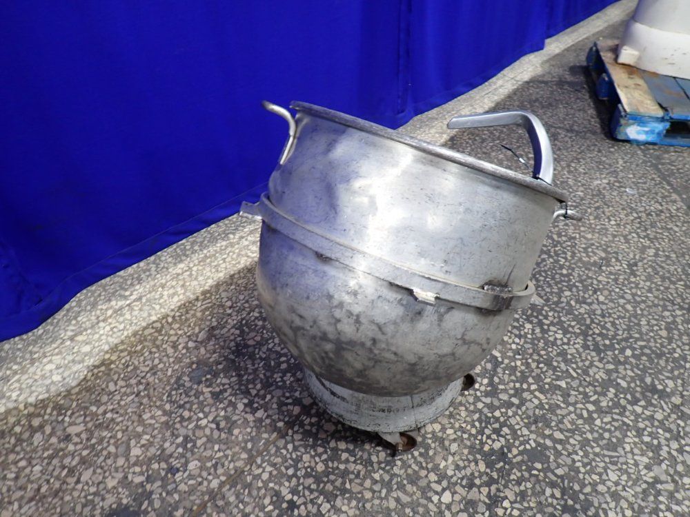 Mixing Bowl W/ Attachments