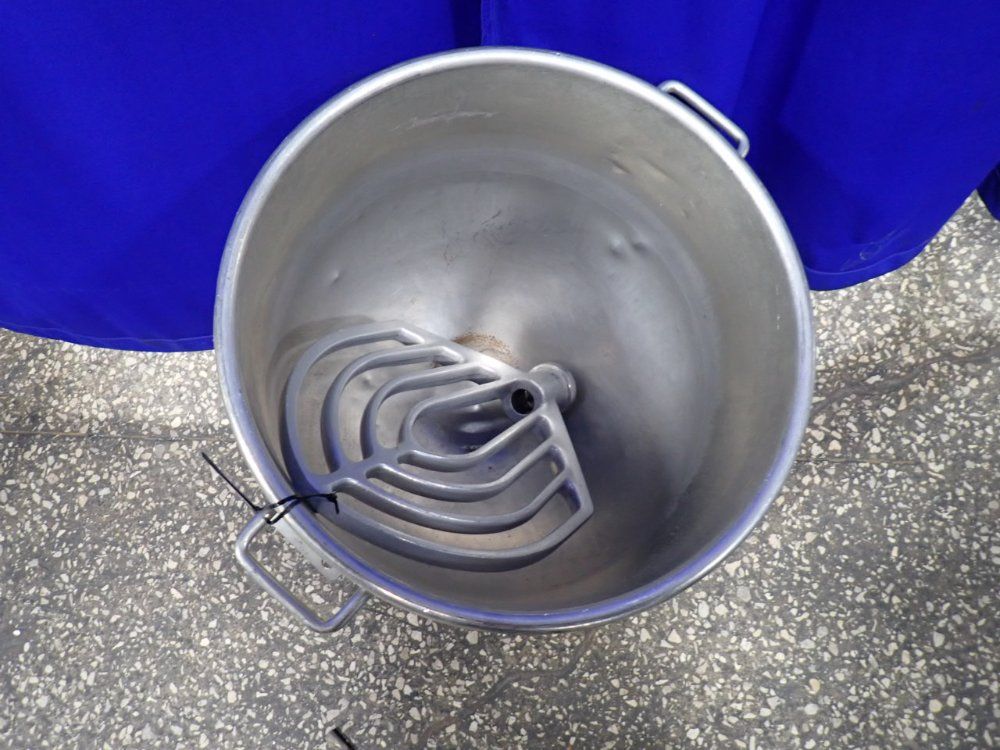 Mixing Bowl W/ Attachments