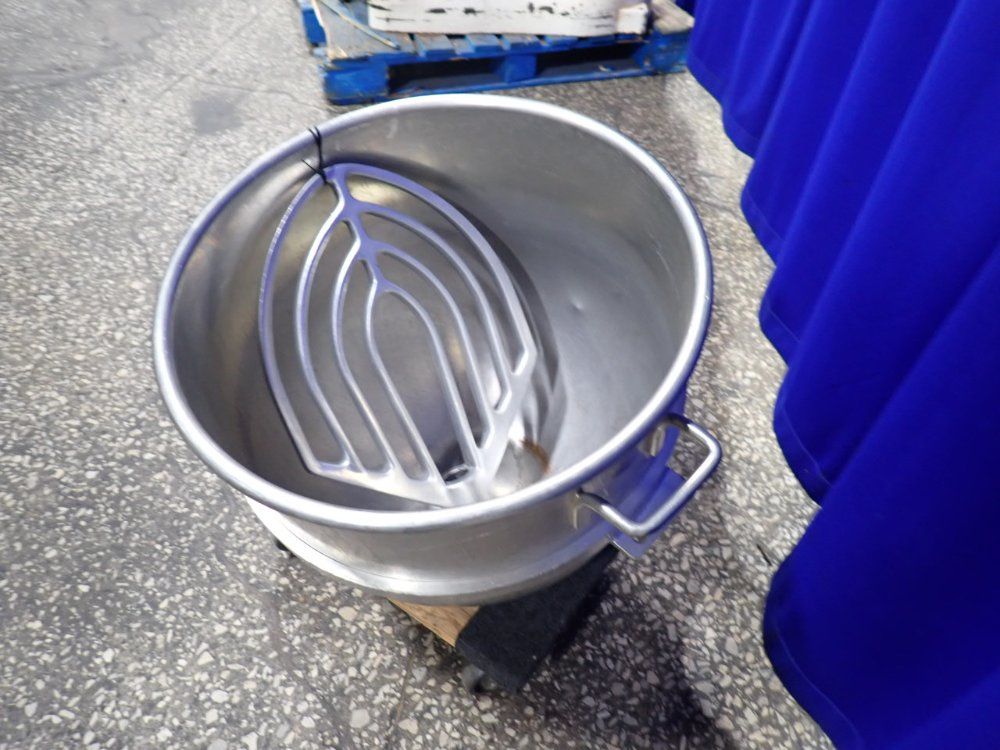 Mixing Bowl W/ Attachments