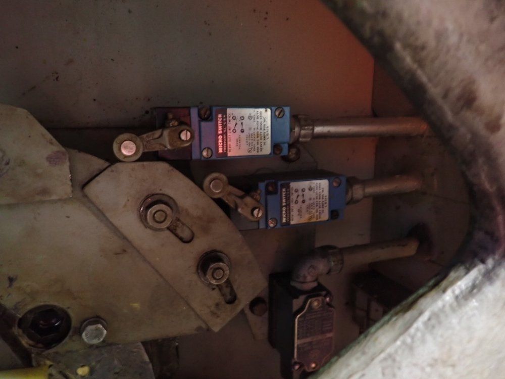 The Triumph Mfg 77 Gal High Speed Mixer - Model Gn