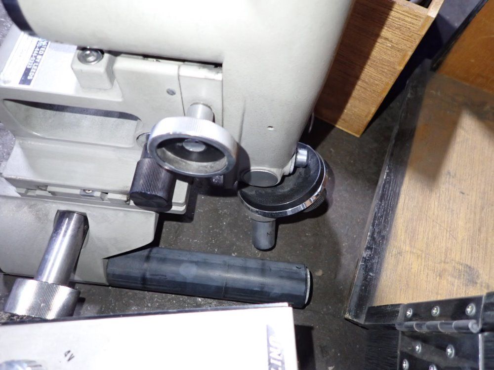 Unitron Microscope - Rmm 3127