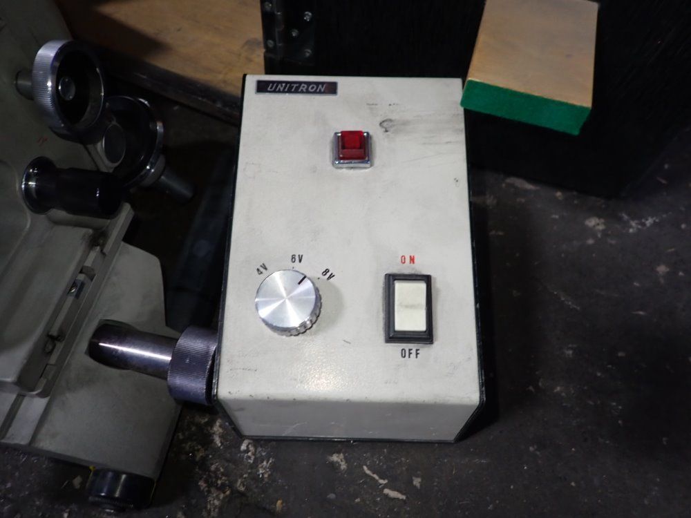 Unitron Microscope - Rmm 3127