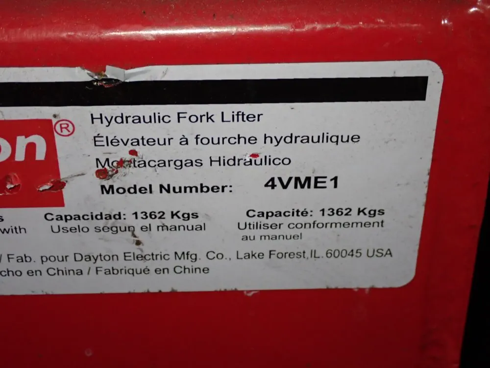 Dayton 3000 Lbs Straddle Lift - 4vme1