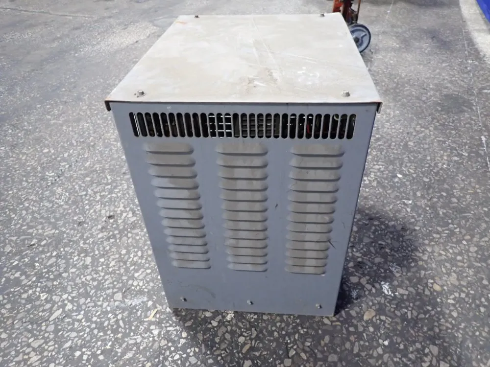 Precision 600 Ah Battery Charger - 3pf12b-600emes