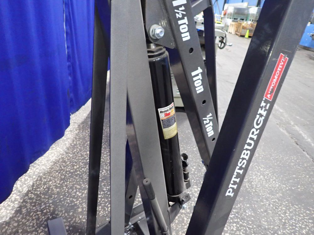 Pittsburgh 2 Ton Engine Hoist