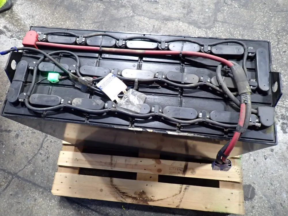 Yale 4000 Lbs Electric Straddle Lift - Nr040eanc36te110