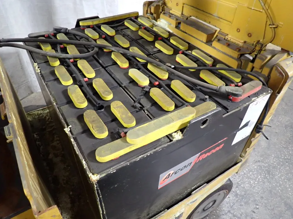 Caterpillar 4850 Lbs Electric Forklift - 2f025e