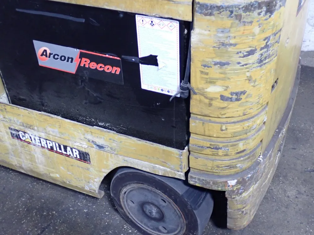 Caterpillar 4850 Lbs Electric Forklift - 2f025e