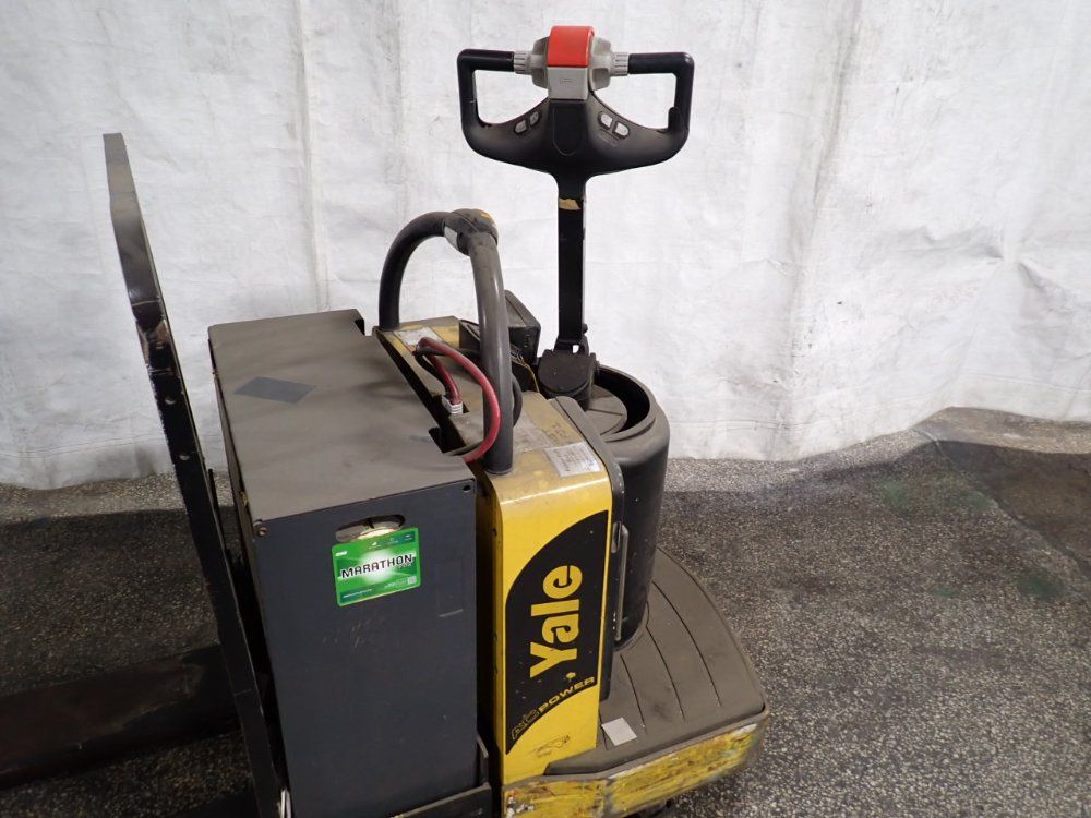 Yale 6000 Lbs Electric Pallet Jack - Mpe060lvgn24t2748