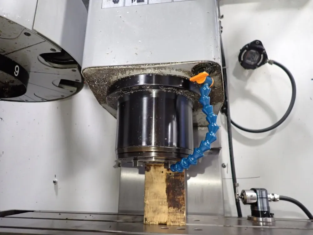 Haas 12" X 28 1/2" Cnc Vmc - Minimill