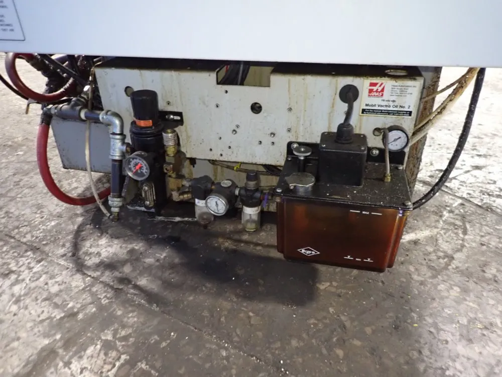 Haas 12" X 28 1/2" Cnc Vmc - Minimill