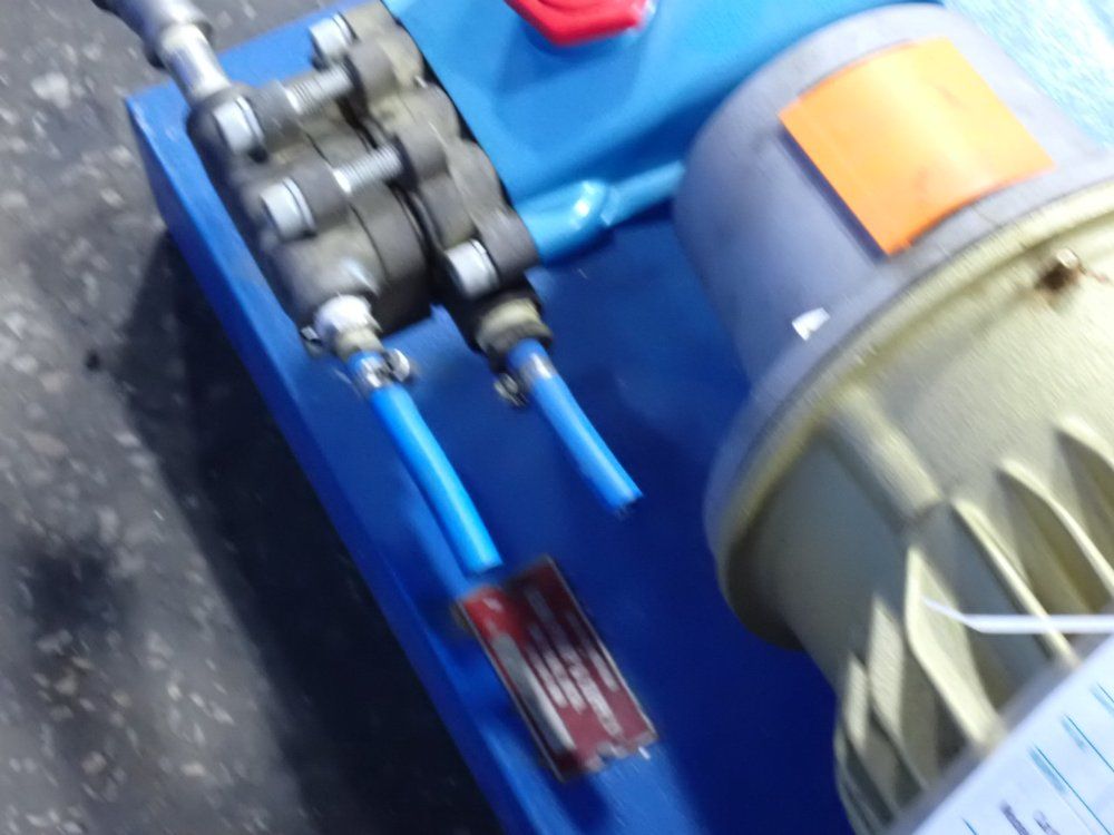 Cat Pumps 3 Hp Plunger Pump - Model 230