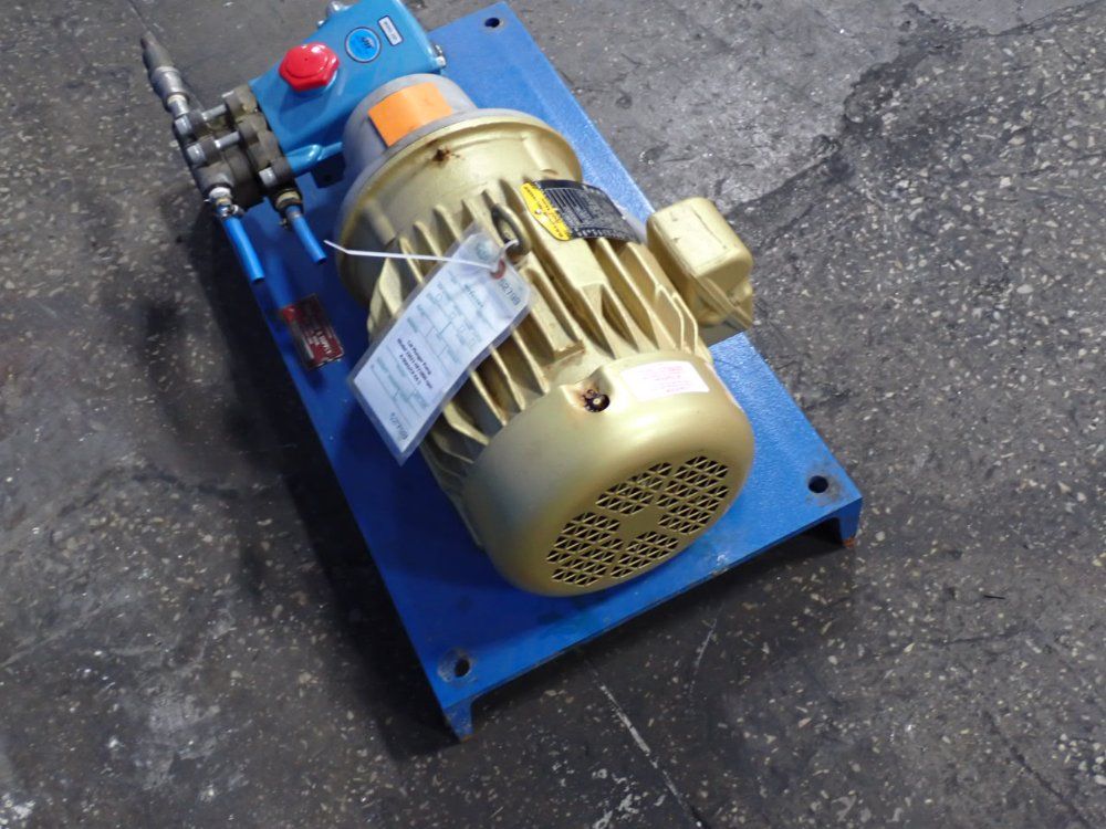 Cat Pumps 3 Hp Plunger Pump - Model 230