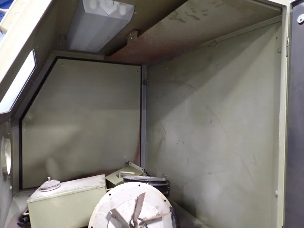 Clemco 50" X 39 1/2" X 42" Blast Cabinet - Pulsar Vi