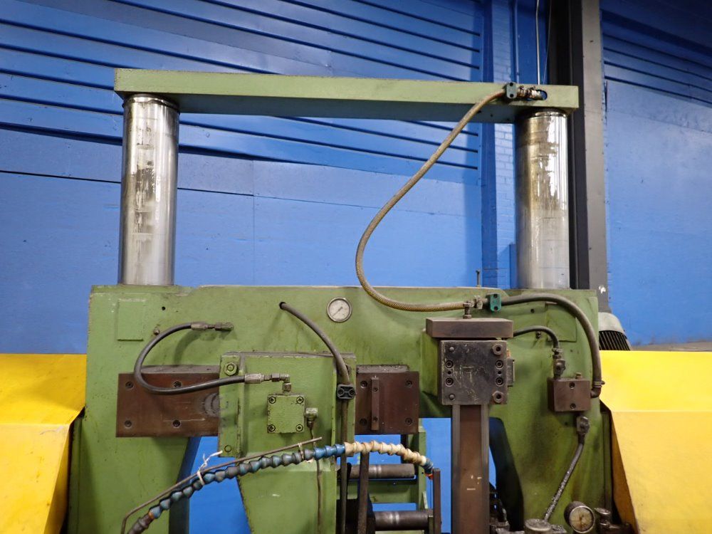 Behringer Horizontal Band Saw - Sawmaster