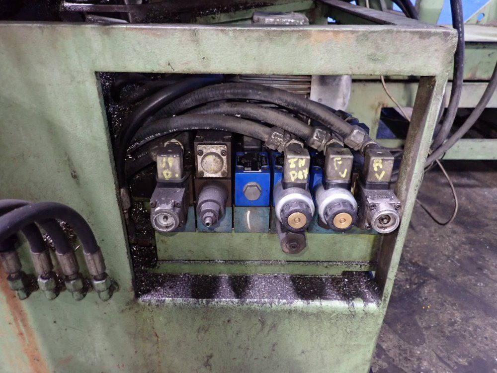 Behringer Horizontal Band Saw - Sawmaster