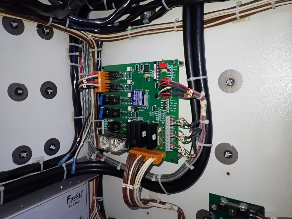 Fadal 20" X 48" Cnc Vmc - Vmc-4020 / 906-1s