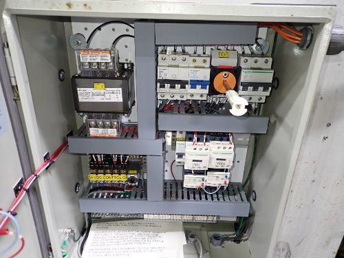 Dmc 25 1/2" X 33" Cnc Vmc - Dt32cd