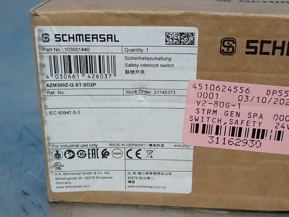 Schmersal Safety Interlock Switch - Azm300z-i2-st-sd2p