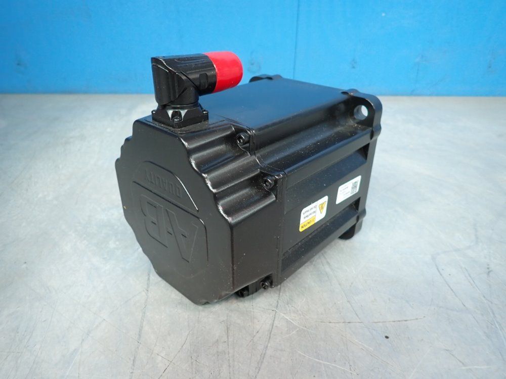 Allen Bradley 2.32 Kw Ac Servo Motor - Vpl-b1651c-pj12aa