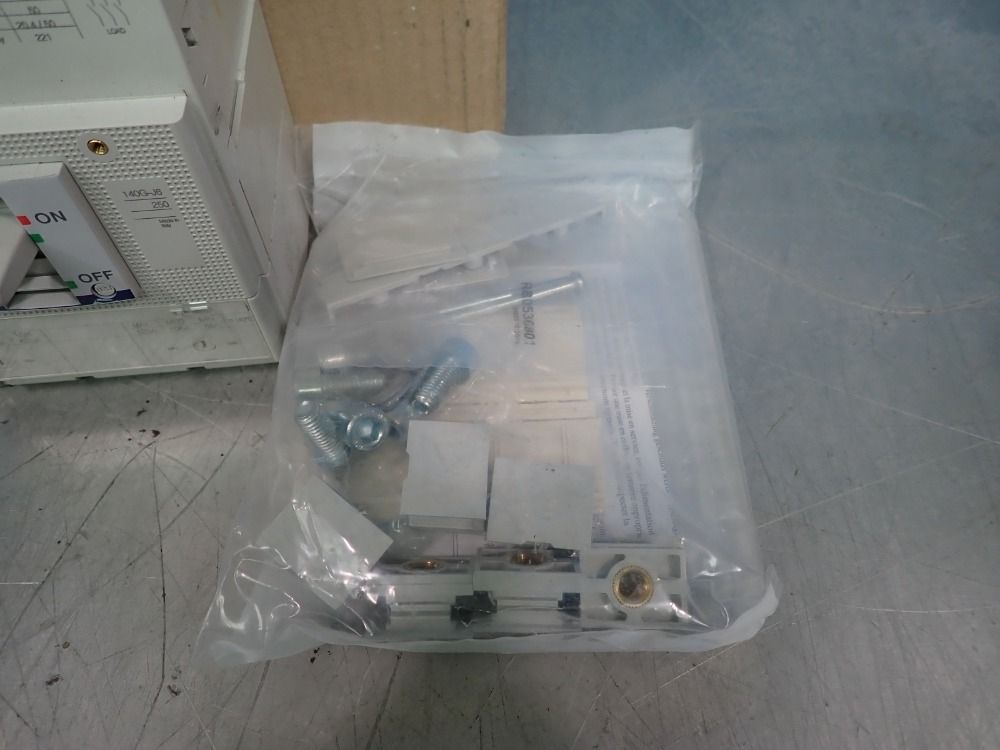 Allen Bradley Circuit Breaker Assembly - 140g-j6f3-d12