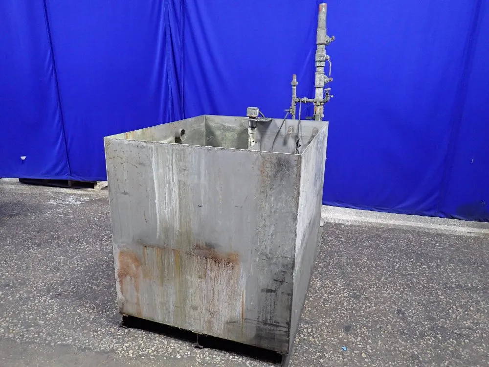 PUMP RETAINER