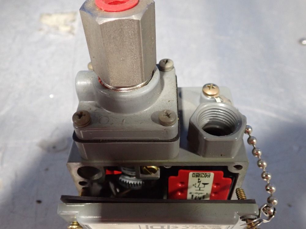 Square D Pressure Switch - 9012gcw-1