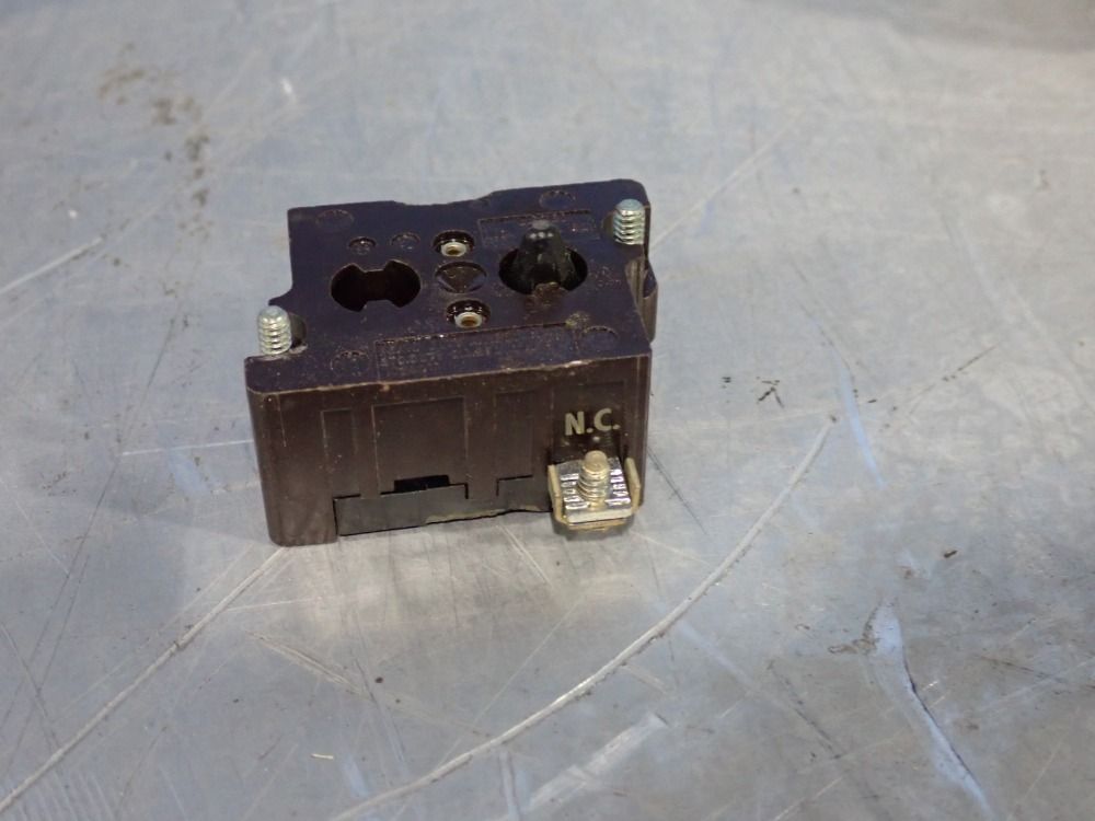Cutler-hammer Contact Block, Qty: 5