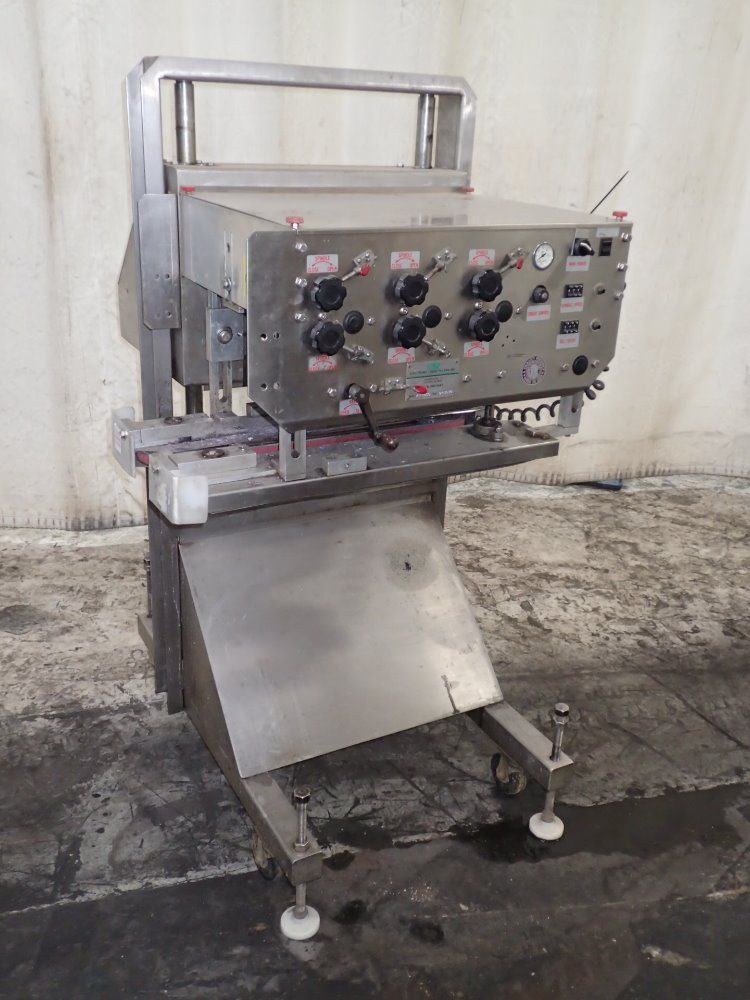 Electronic Liquid Fillers Capper
