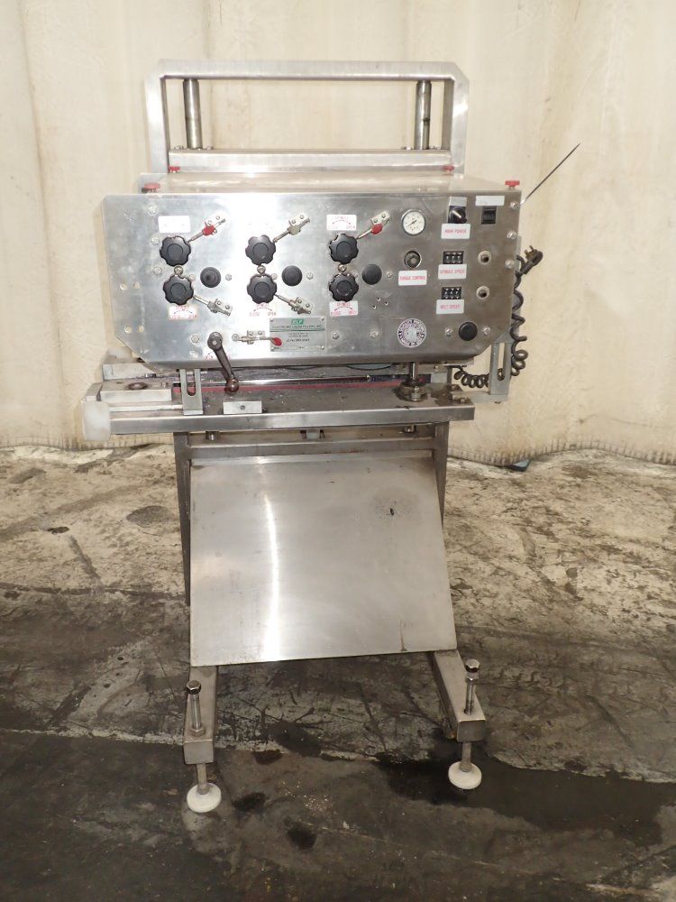 Electronic Liquid Fillers Capper