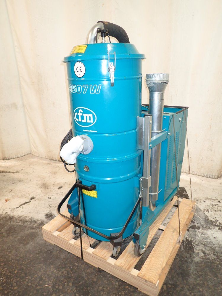 Cfm/nilfisk Advance Portable Vacuum