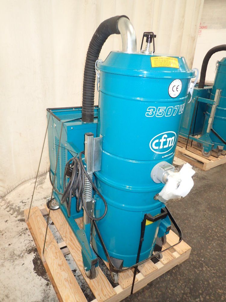 Cfm/nilfisk Advance Portable Vacuum