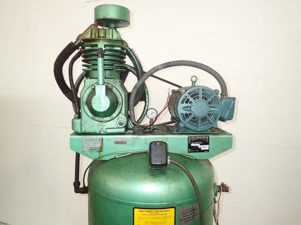 Dayton/speedaire Air Compressor