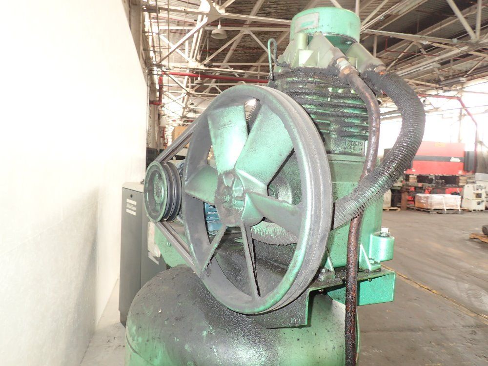 Dayton/speedaire Air Compressor