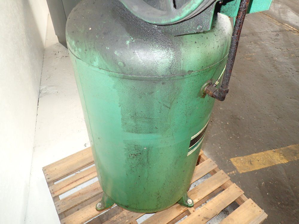 Dayton/speedaire Air Compressor