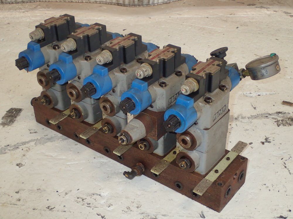 Toyooki Valve Manifold