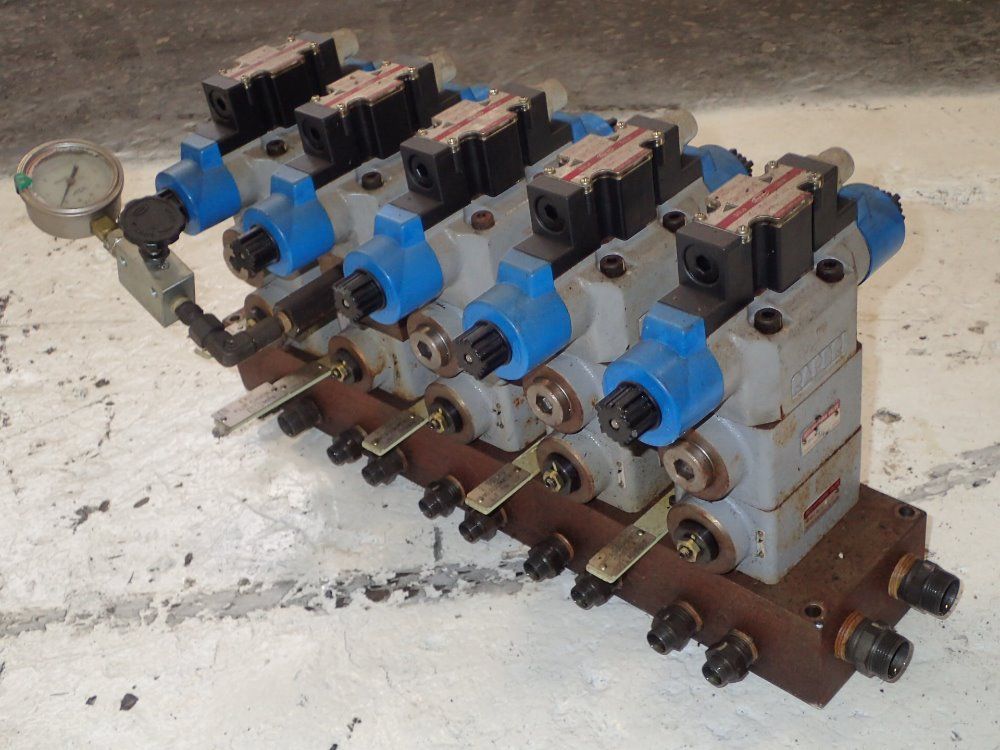 Toyooki Valve Manifold