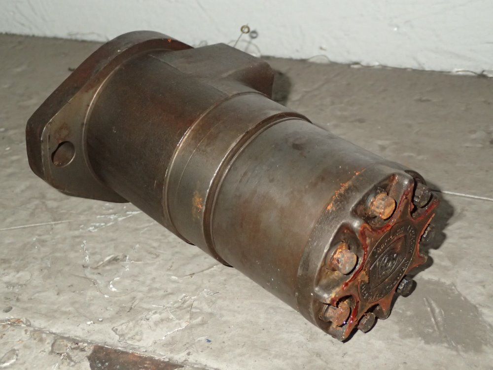 Char - Lynn Hydraulic Pump