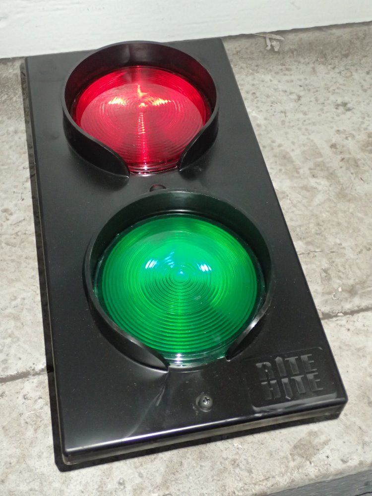 Rite - Hite Stop Light
