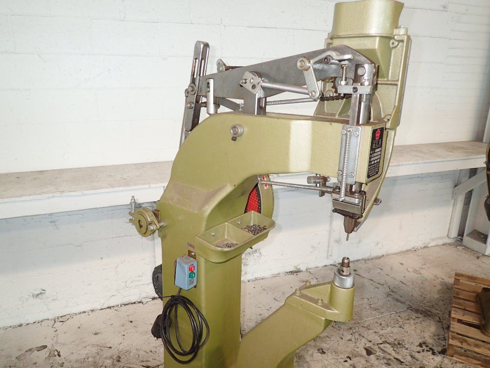 Huen Cheng Enterprise Riveter