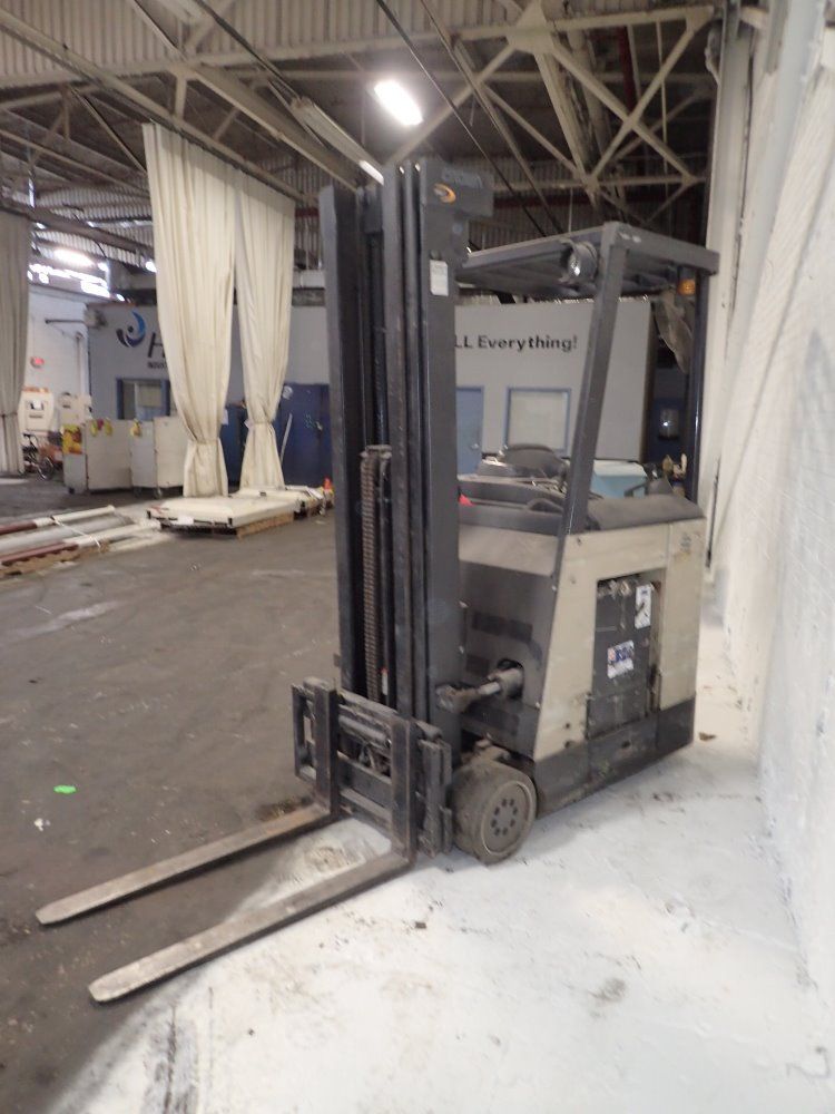 Crown / Rc Electric Order Picker