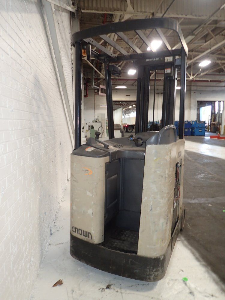 Crown / Rc Electric Order Picker