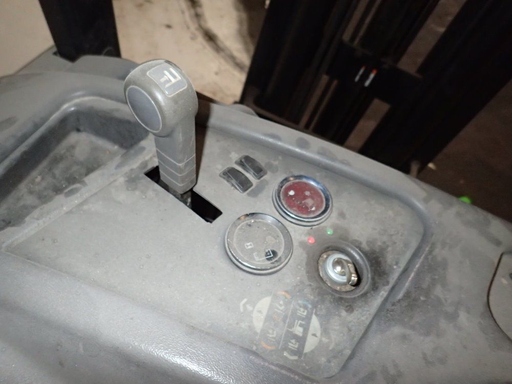 Crown / Rc Electric Order Picker