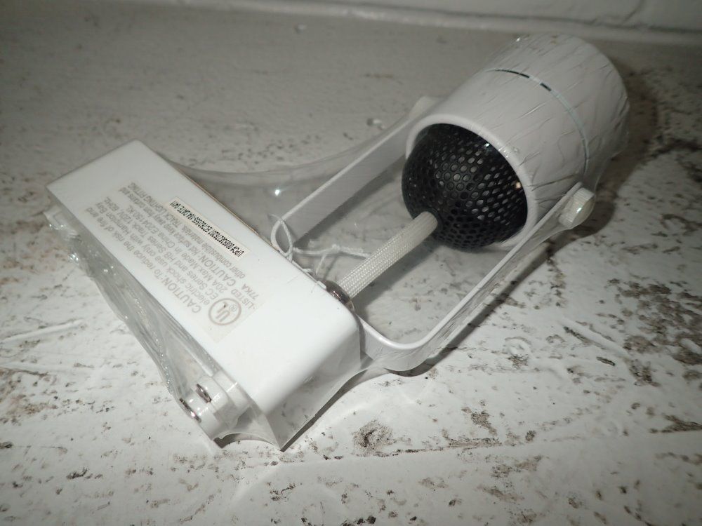 Hampton Bat Halogen Light