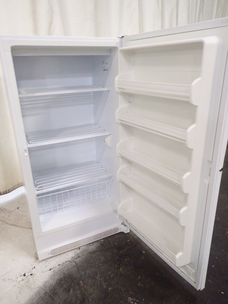 Vwr/thermo Electron Corporation Refrigerator