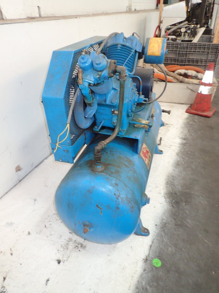 Le Roi Air Compressor